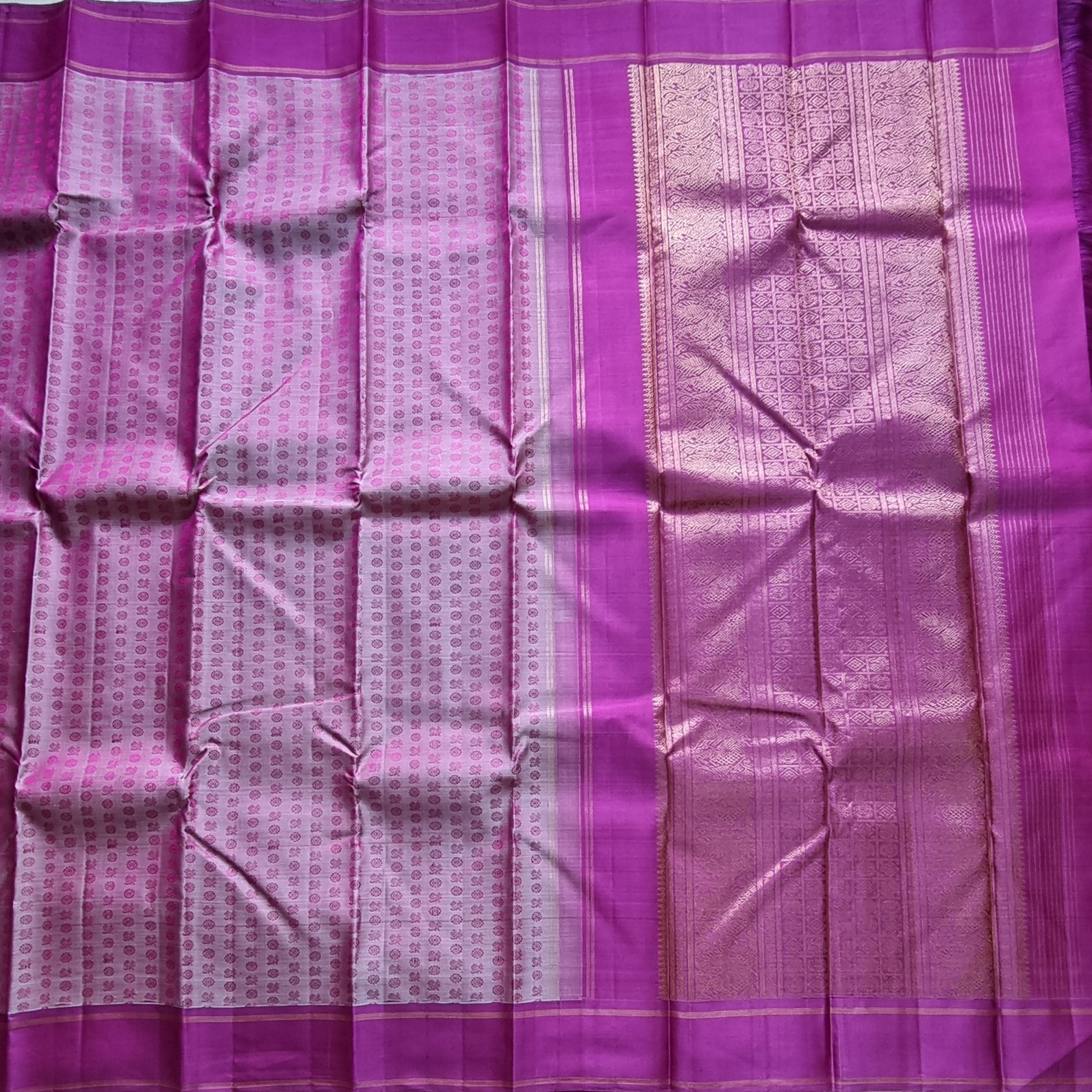 Kanjivaram Silk 1000 buttas shot lavender magenta