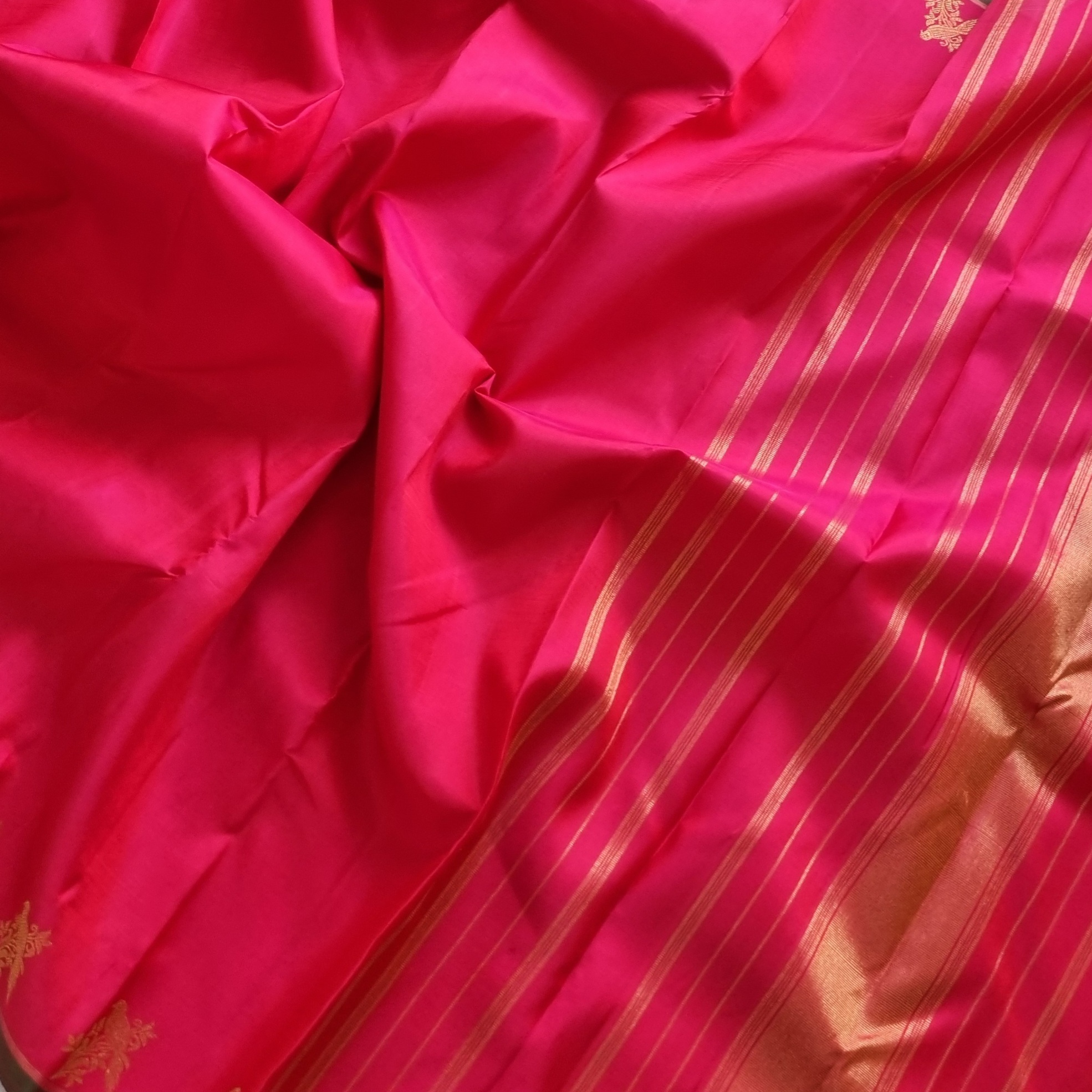 Kanjivaram Silk unique pinkish red with Kili