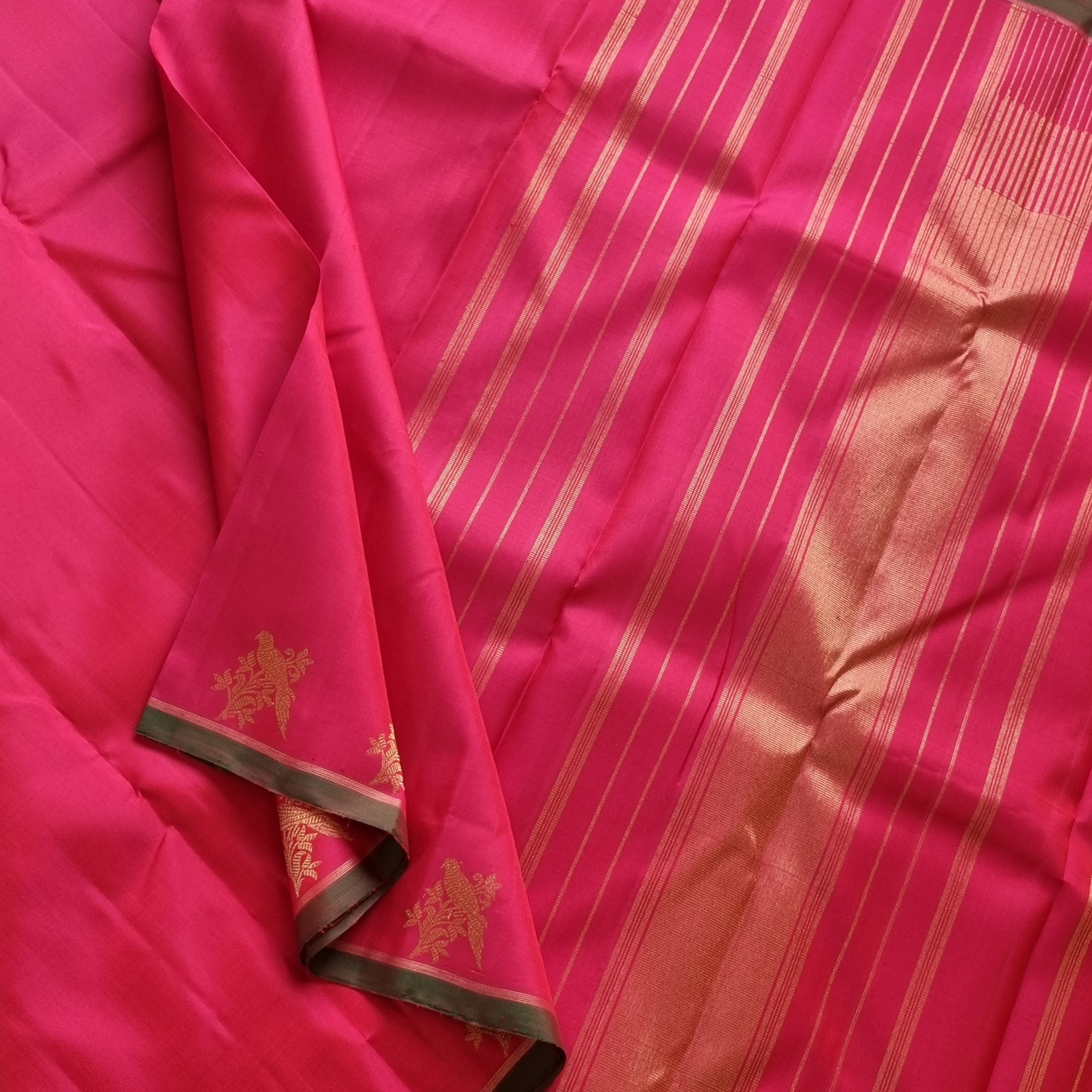Kanjivaram Silk unique pinkish red with Kili