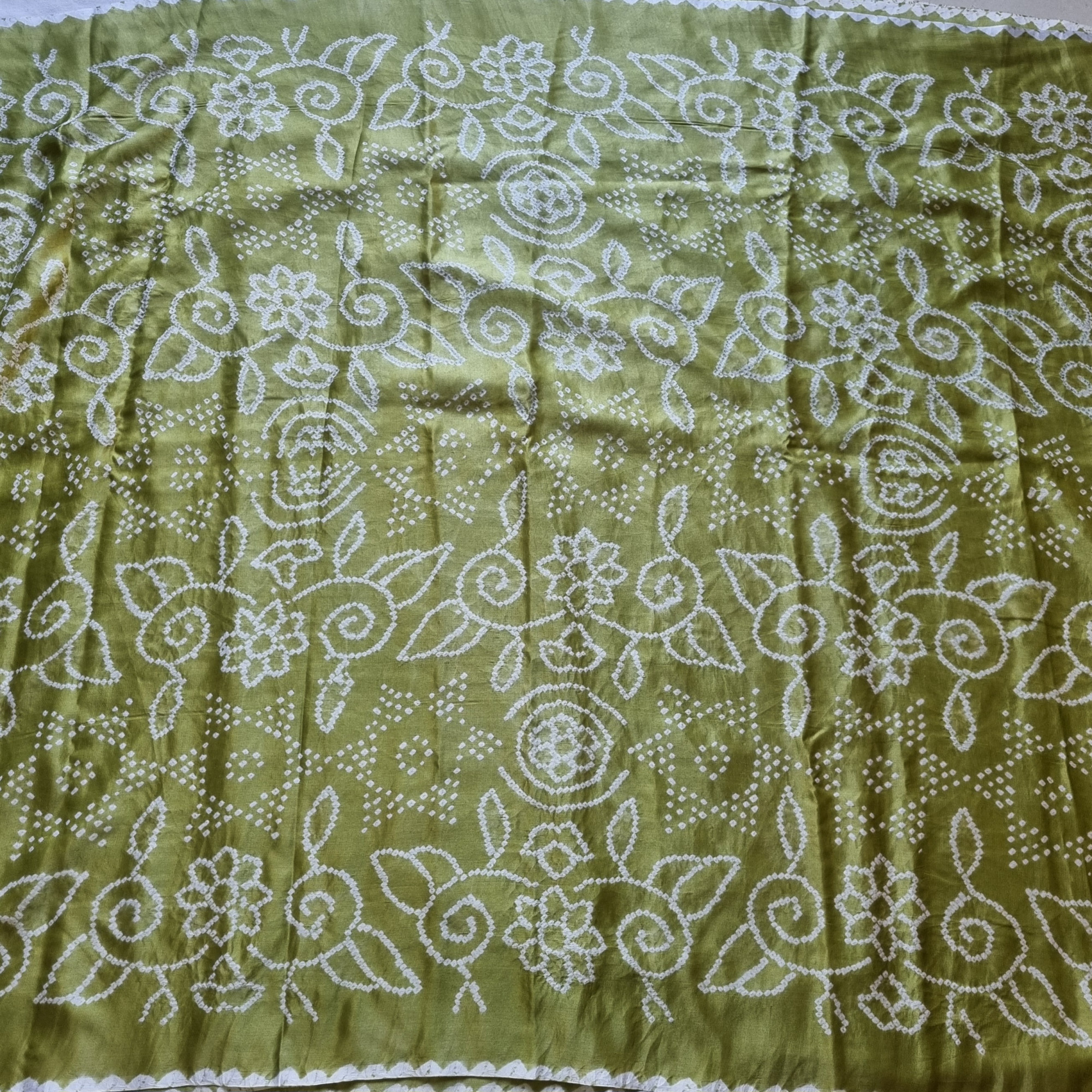 Handcrafted Bandhani Gajji silk pastel green