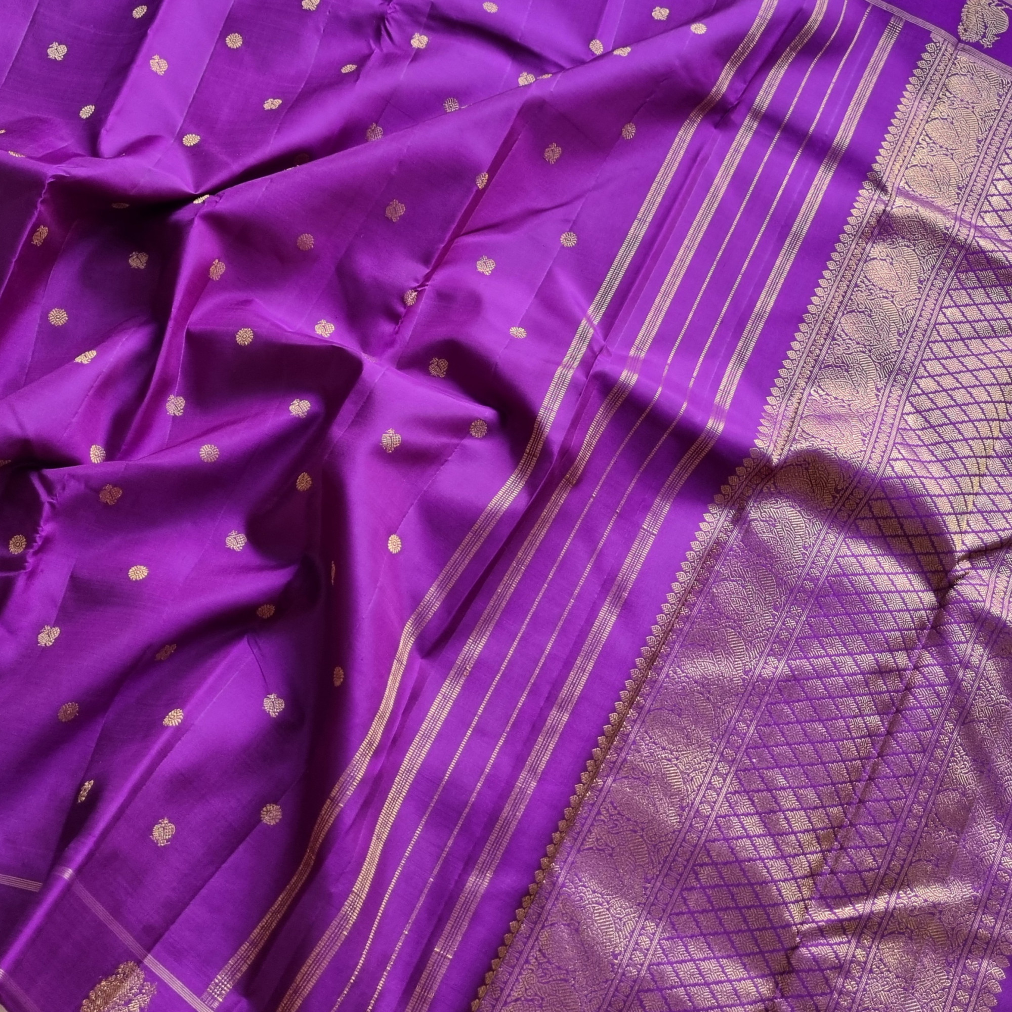 Kanjivaram Silk deep Vadamalli purple