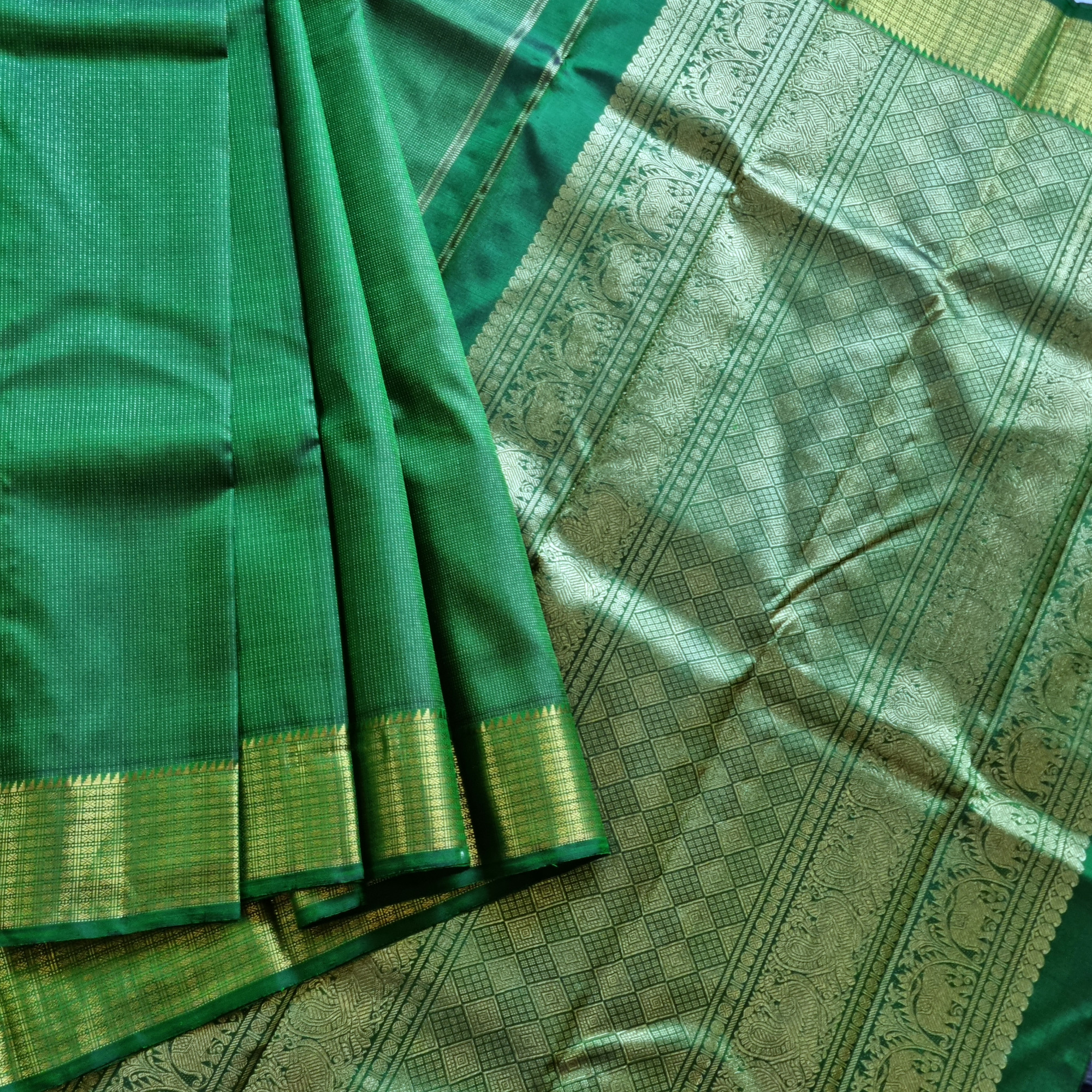 Kanjivaram Silk gorgeous green Oosivanam