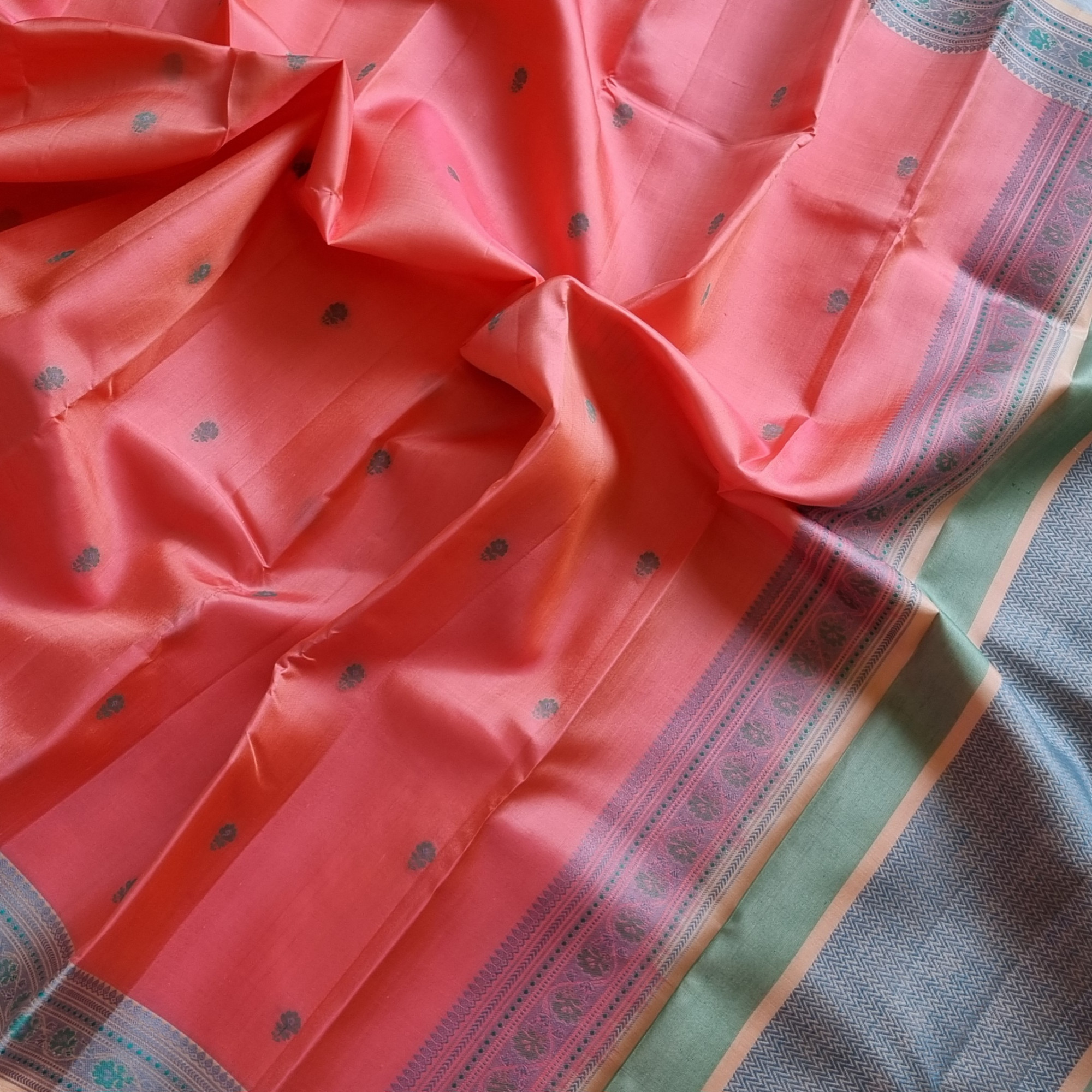 Kanjivaram Silk peachish pink threadwork Meenakari