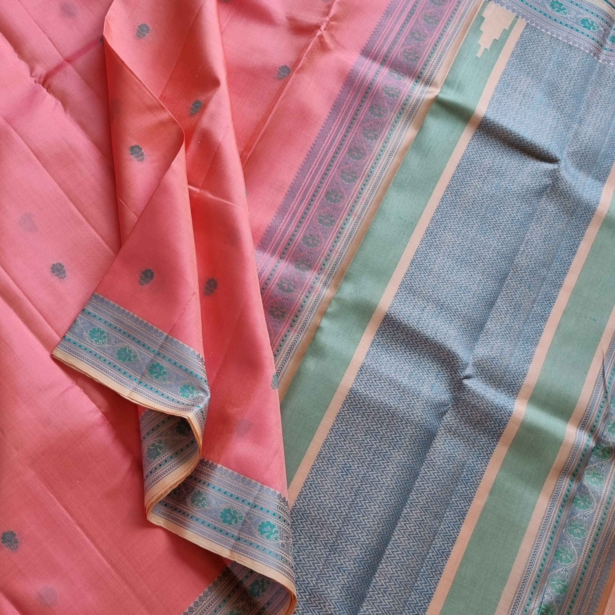 Kanjivaram Silk peachish pink threadwork Meenakari