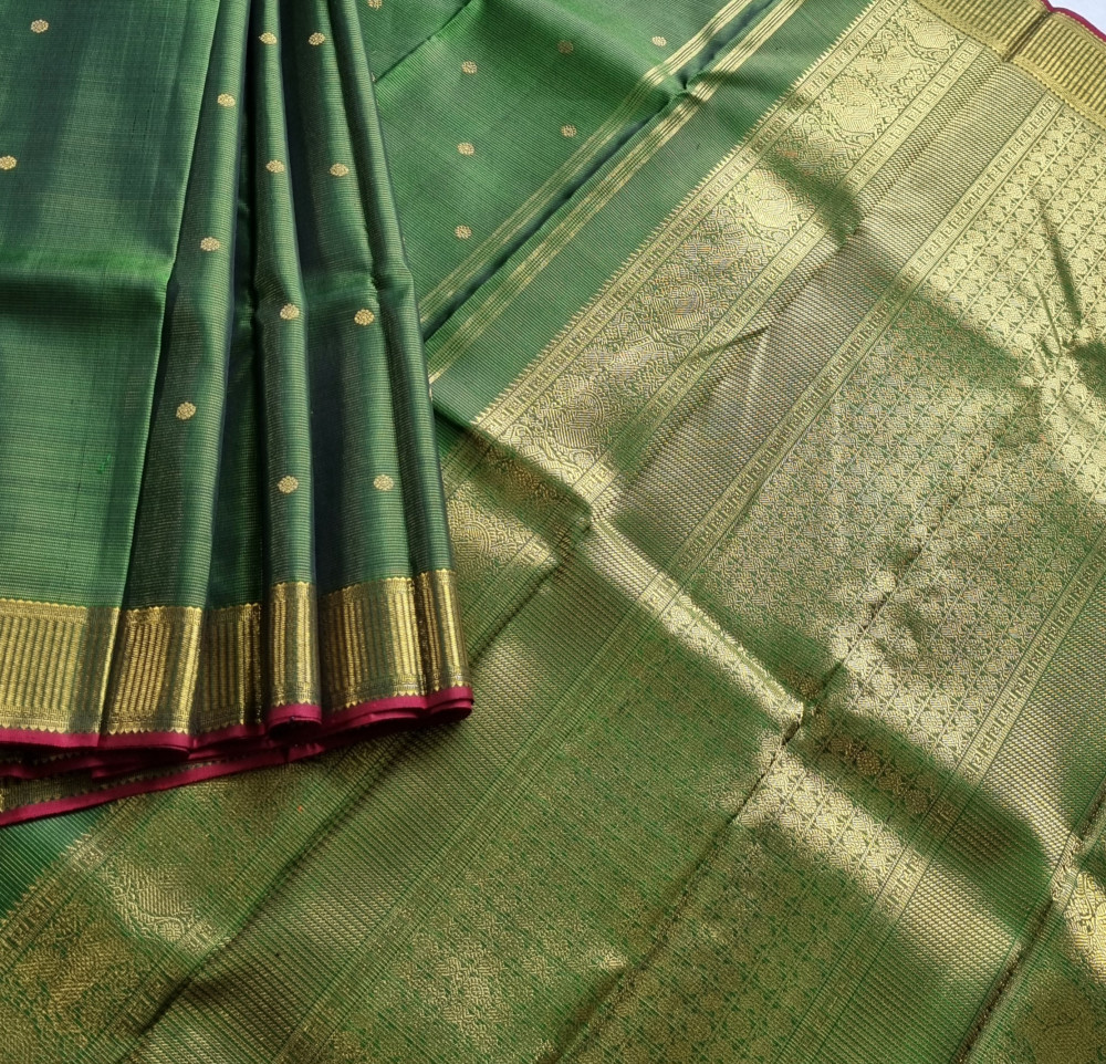 Image of Kanjivaram Silk Vaira Oosi green