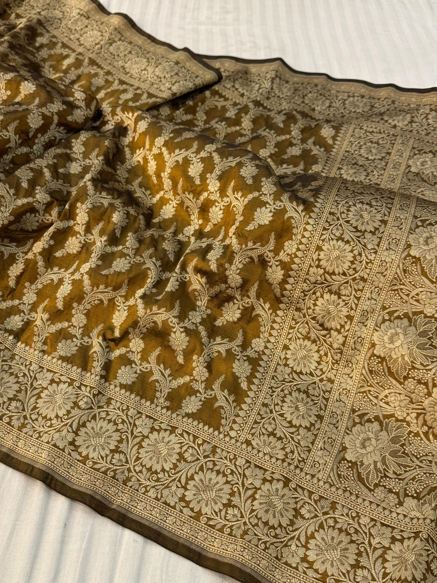 Handloom Banarasi Pure Katan Jangla Silk Saree