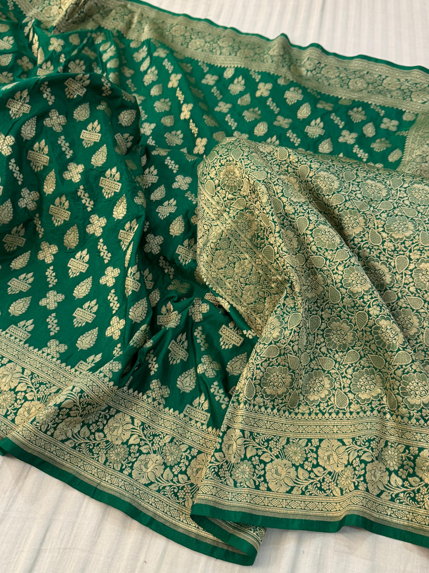 Handloom Banarasi Pure Katan Jangla Silk Saree
