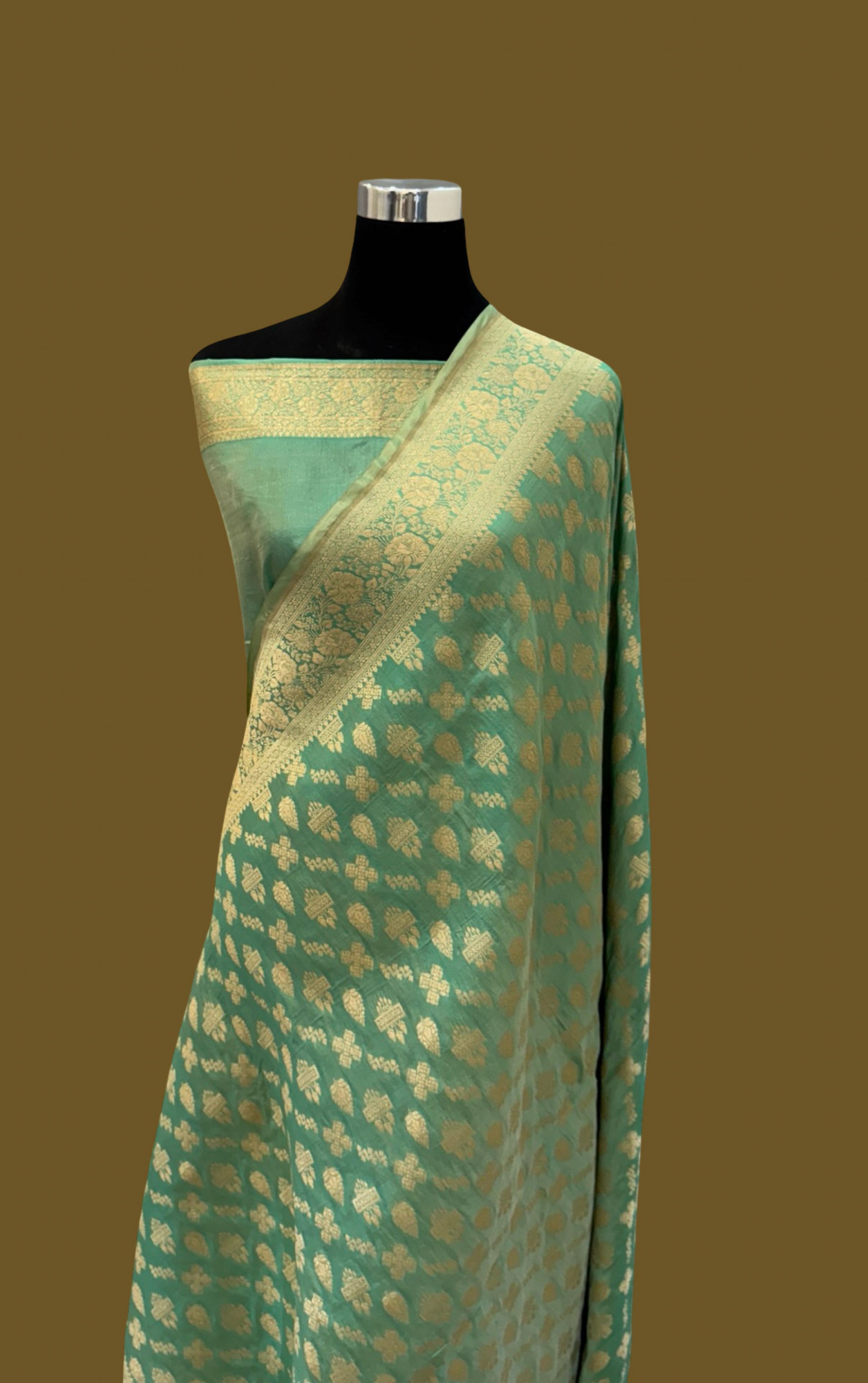 Handloom Banarasi Pure Katan Jangla Silk Saree