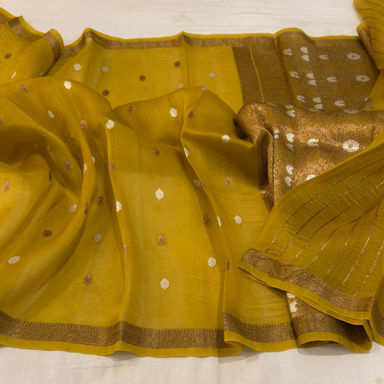 Handloom Banarasi Pure Kora Silk Saree