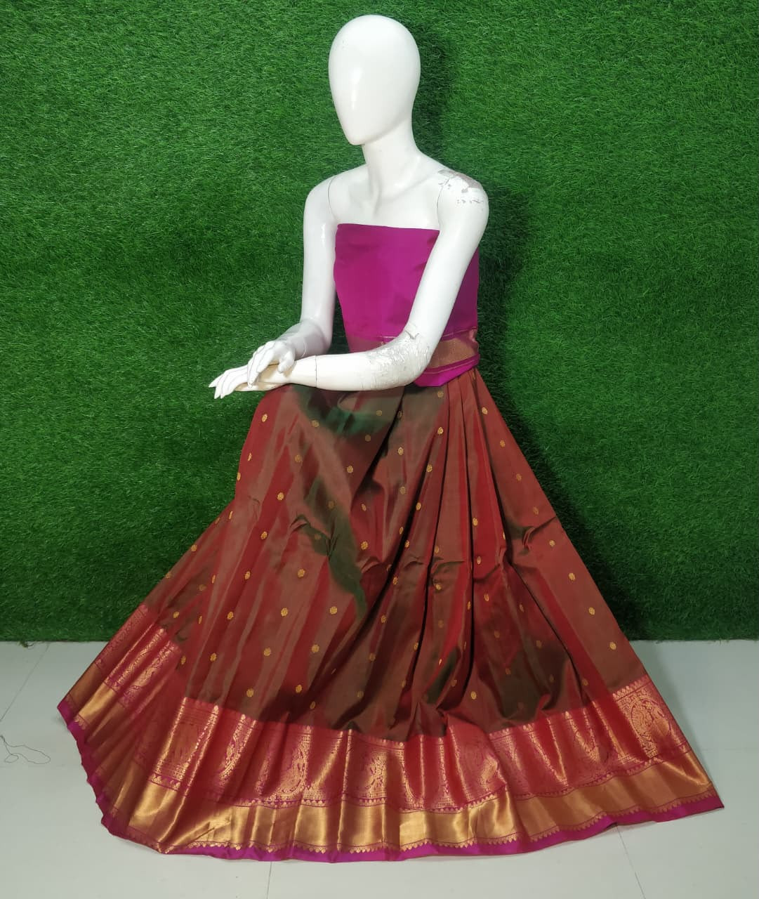 Pure Gadwal Handloom Pattu Lehenga