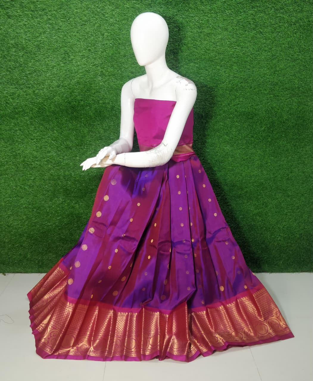 Pure Gadwal Handloom Pattu Lehenga
