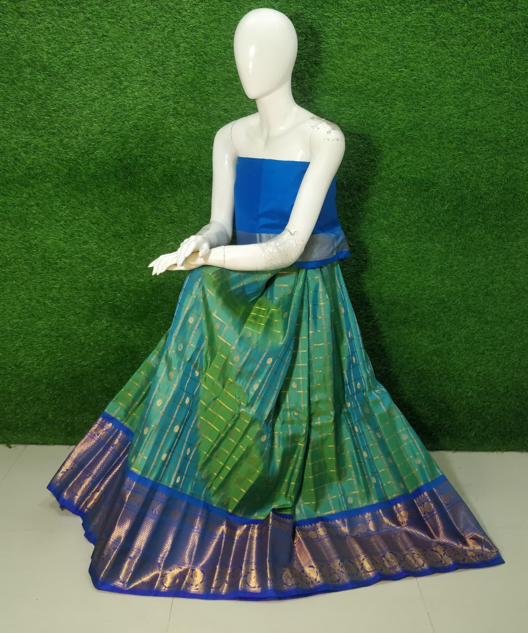 Pure Gadwal Handloom Pattu Lehenga