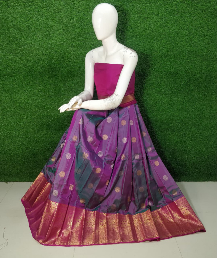 Image of Pure Gadwal Handloom Pattu Lehenga