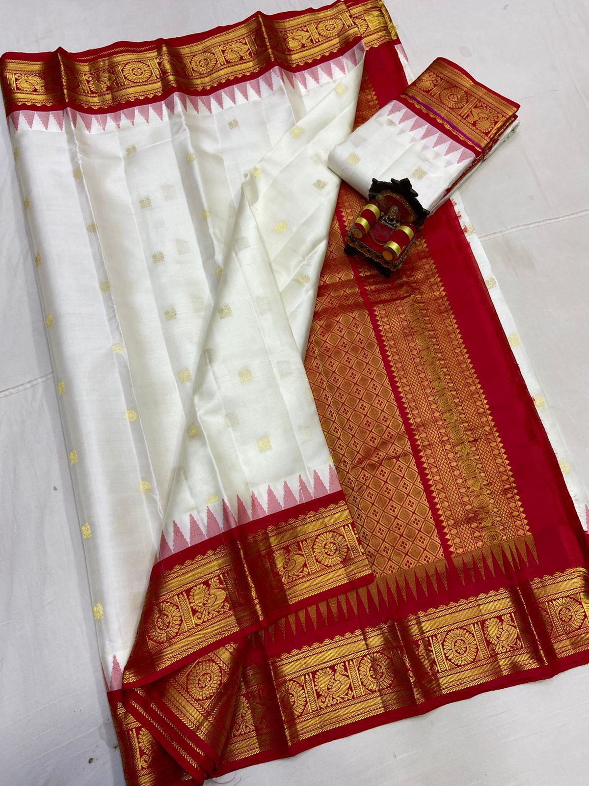 Gadwal Pattu Saree
