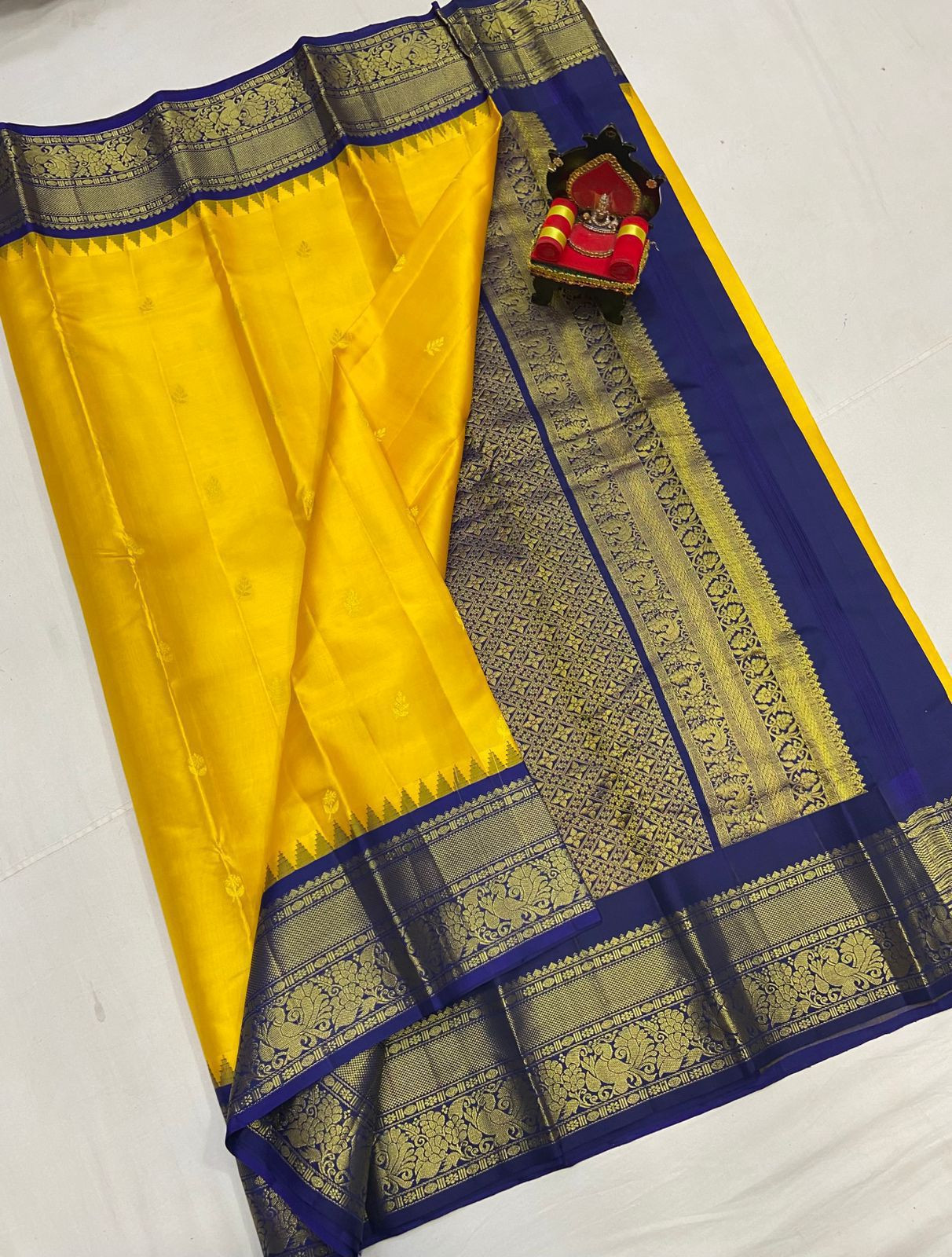 Gadwal Pattu Saree