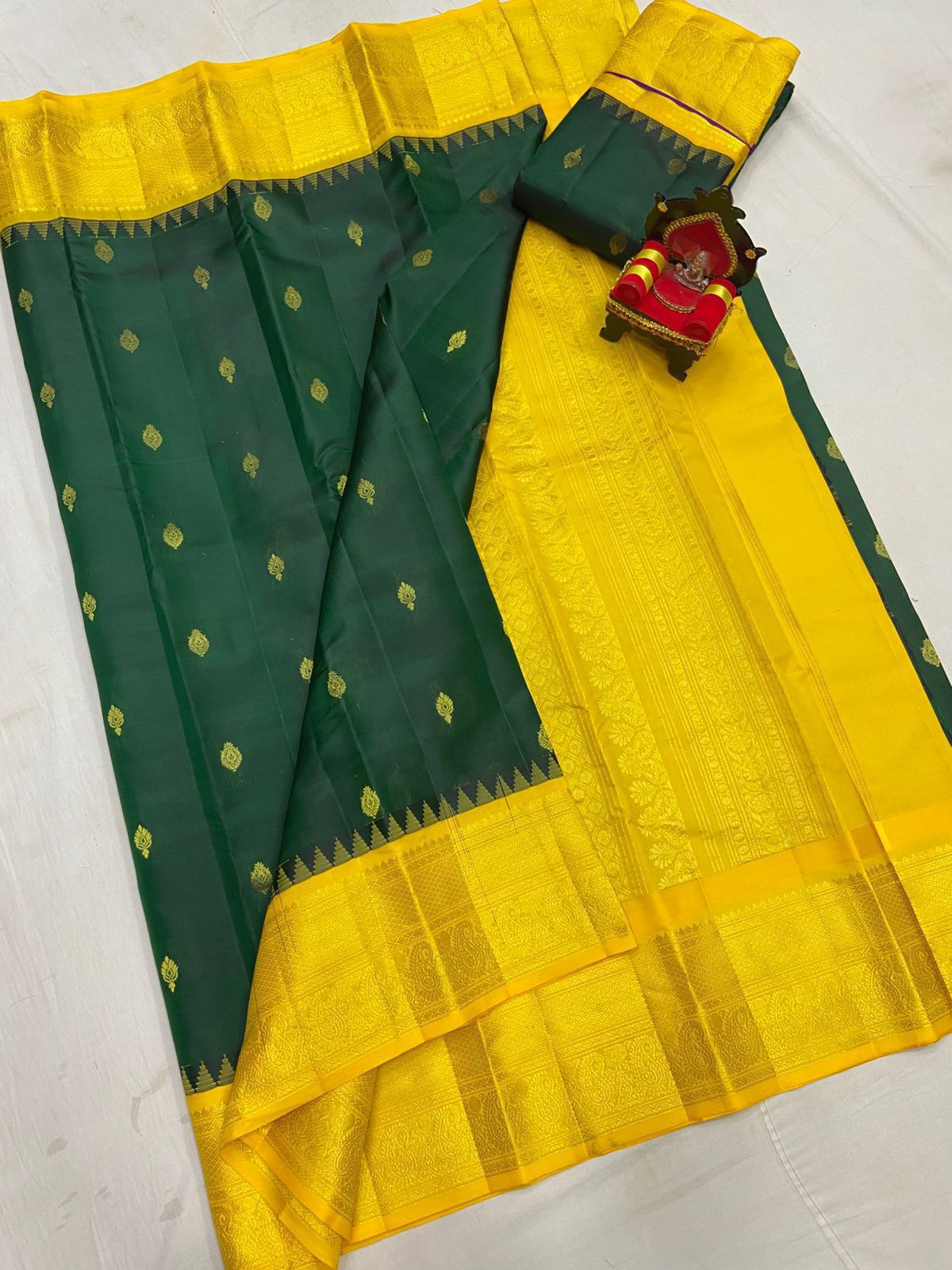 Gadwal Pattu Saree