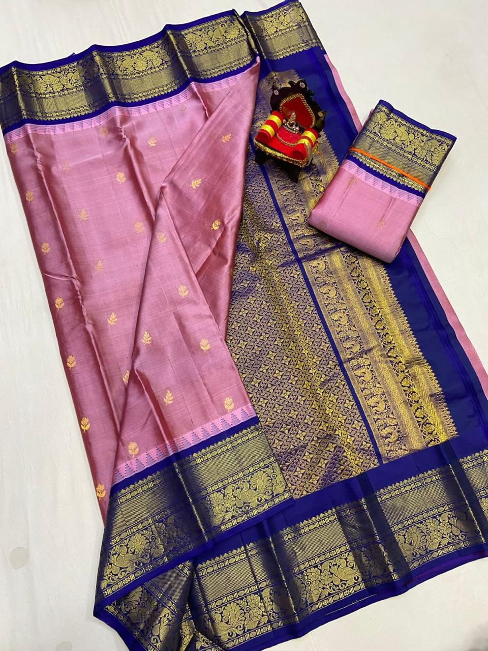Gadwal Pattu Saree