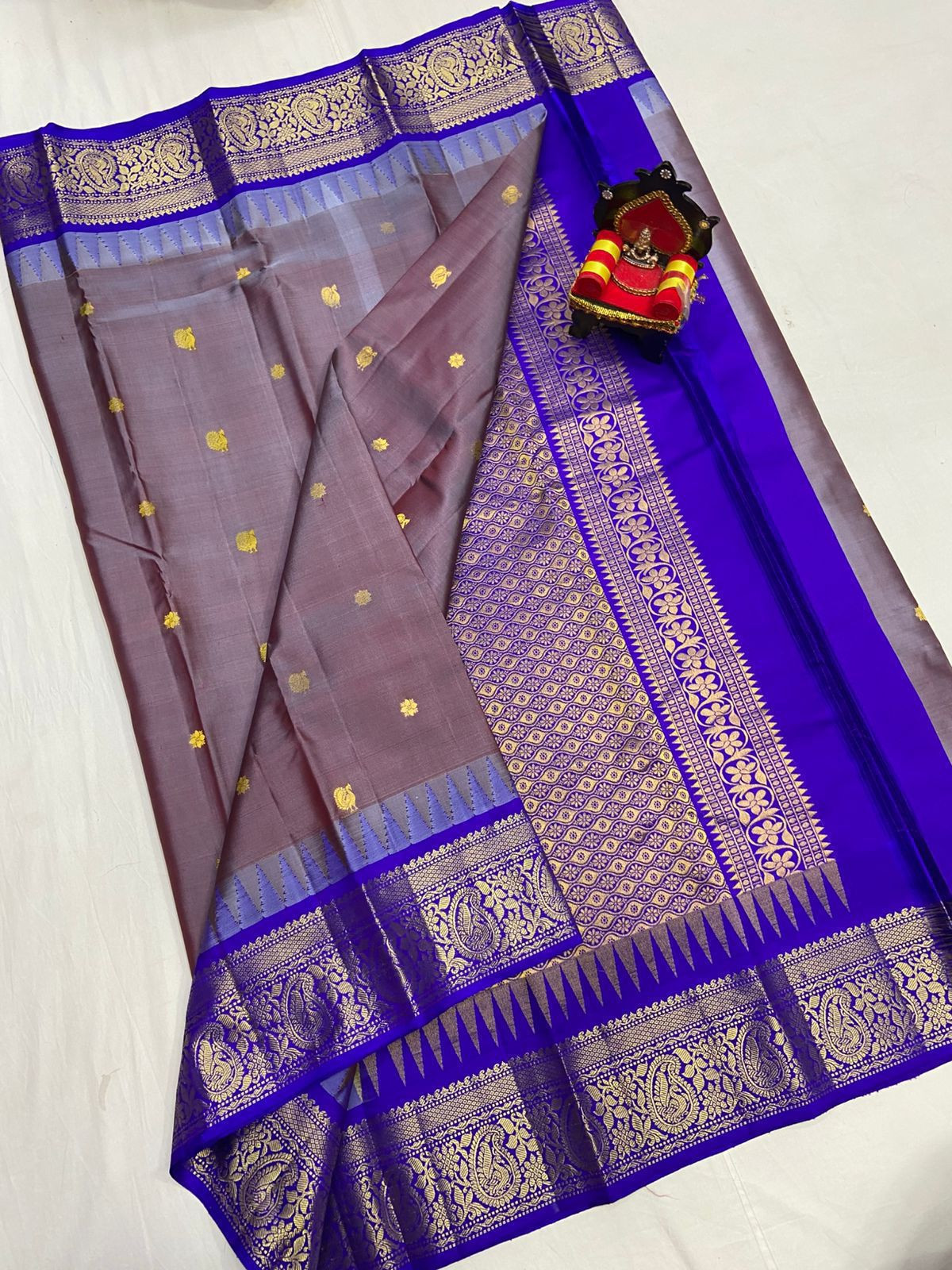 Gadwal Pattu Saree