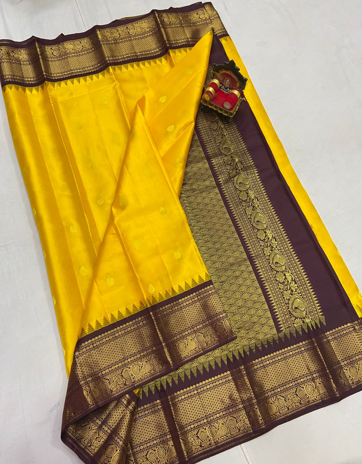 Gadwal Pattu Saree