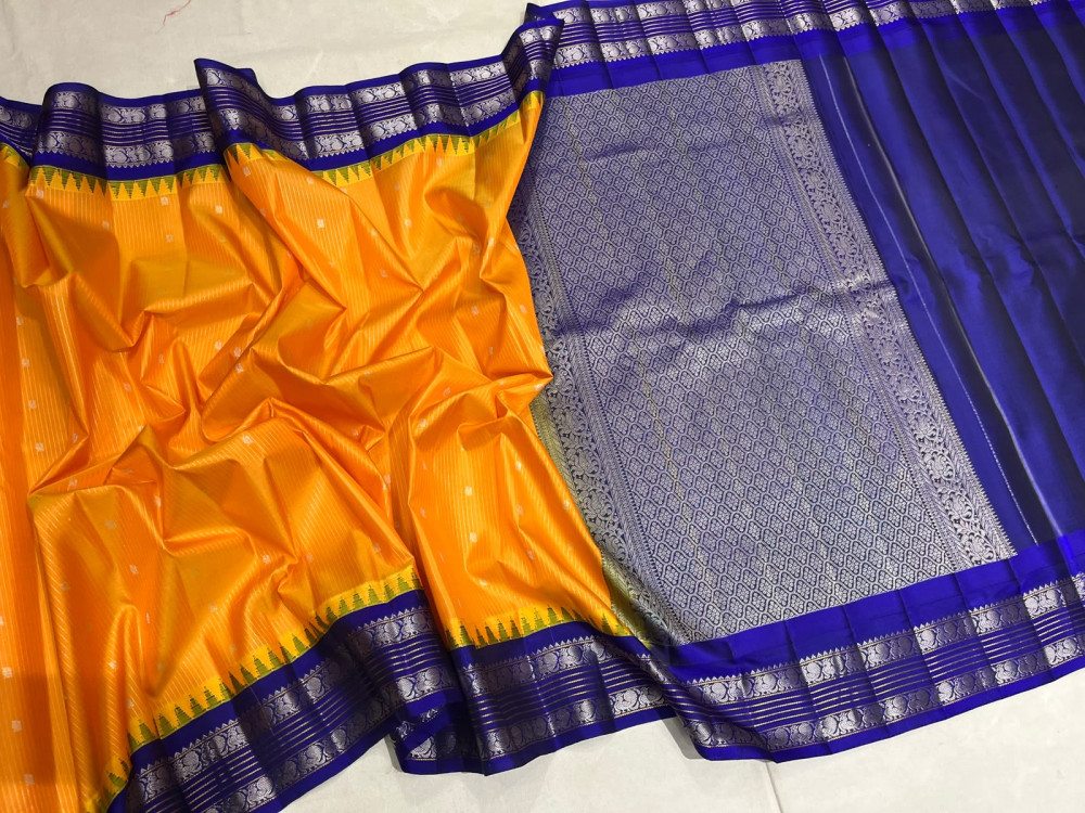 Image of Gadwal Pattu Silver Gap Border Saree