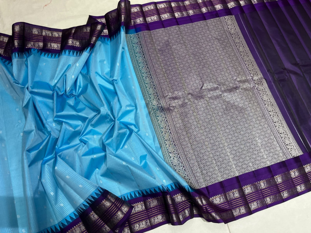 Image of Gadwal Pattu Silver Gap Border Saree
