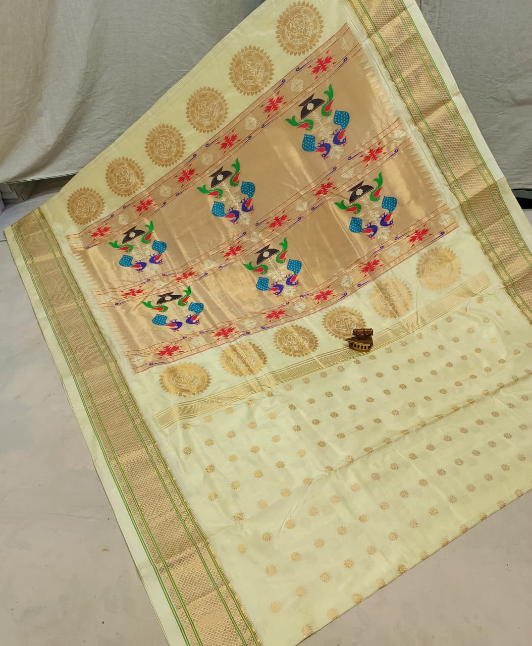 Gadwal Pure Silk Saree