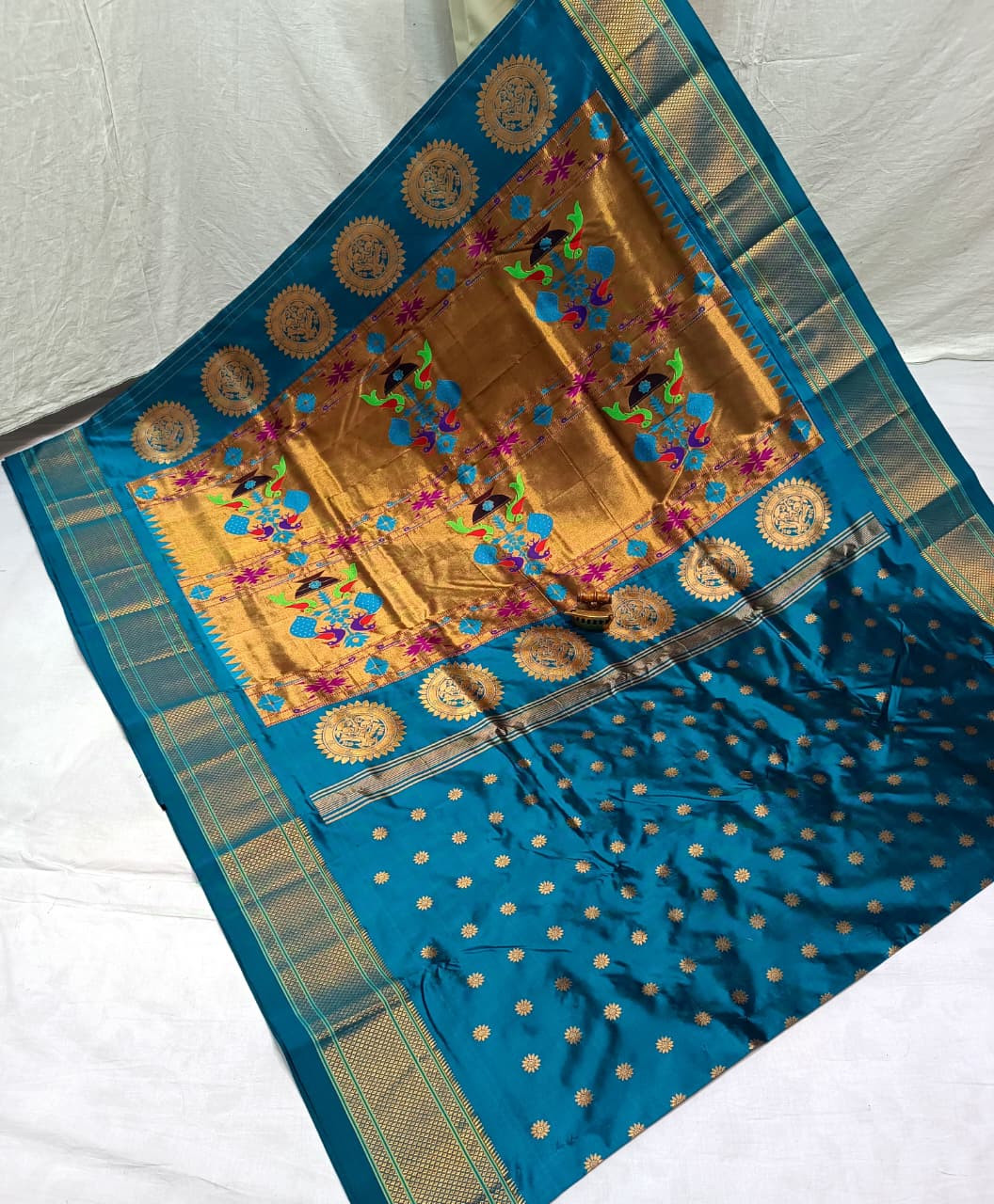 Gadwal Pure Silk Saree