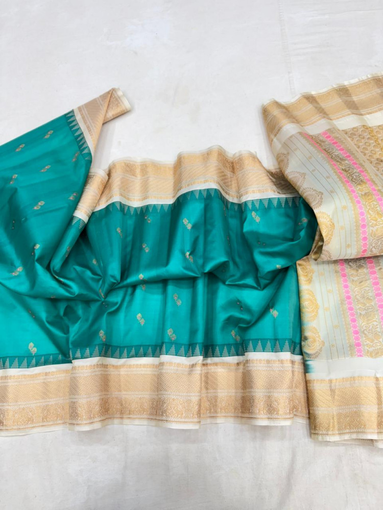 Image of Gadwal Vintage Pure Silk Temple Border Saree