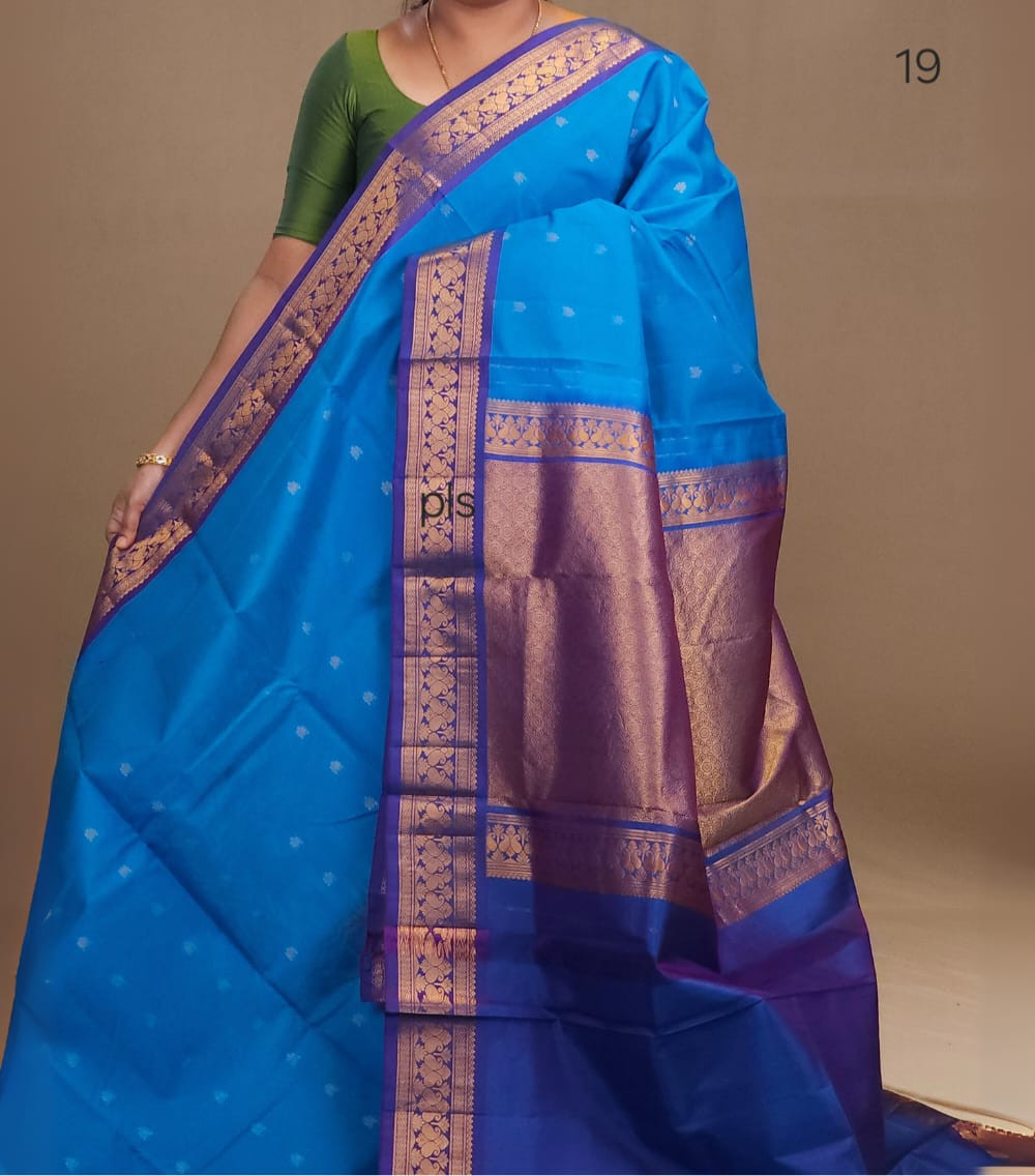 Gadwal Silk Cotton Saree With Zari Weaving