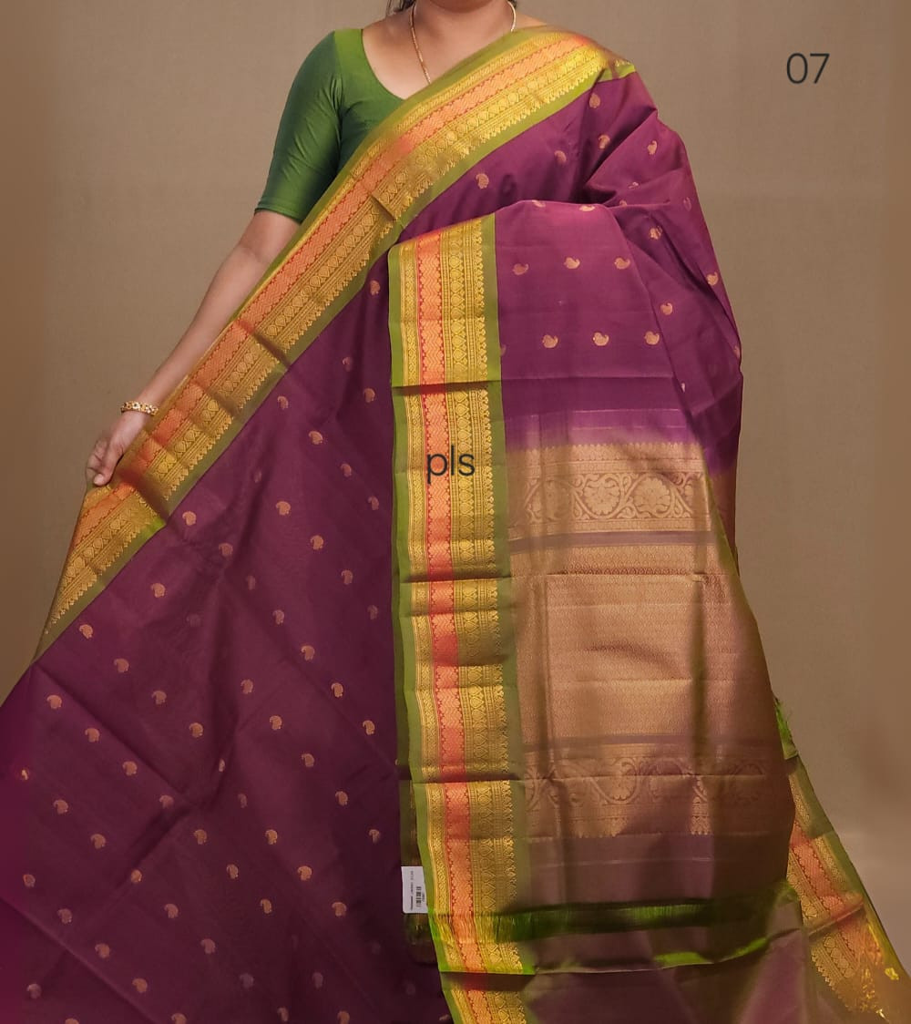 Gadwal Silk Cotton Saree With Zari Weaving