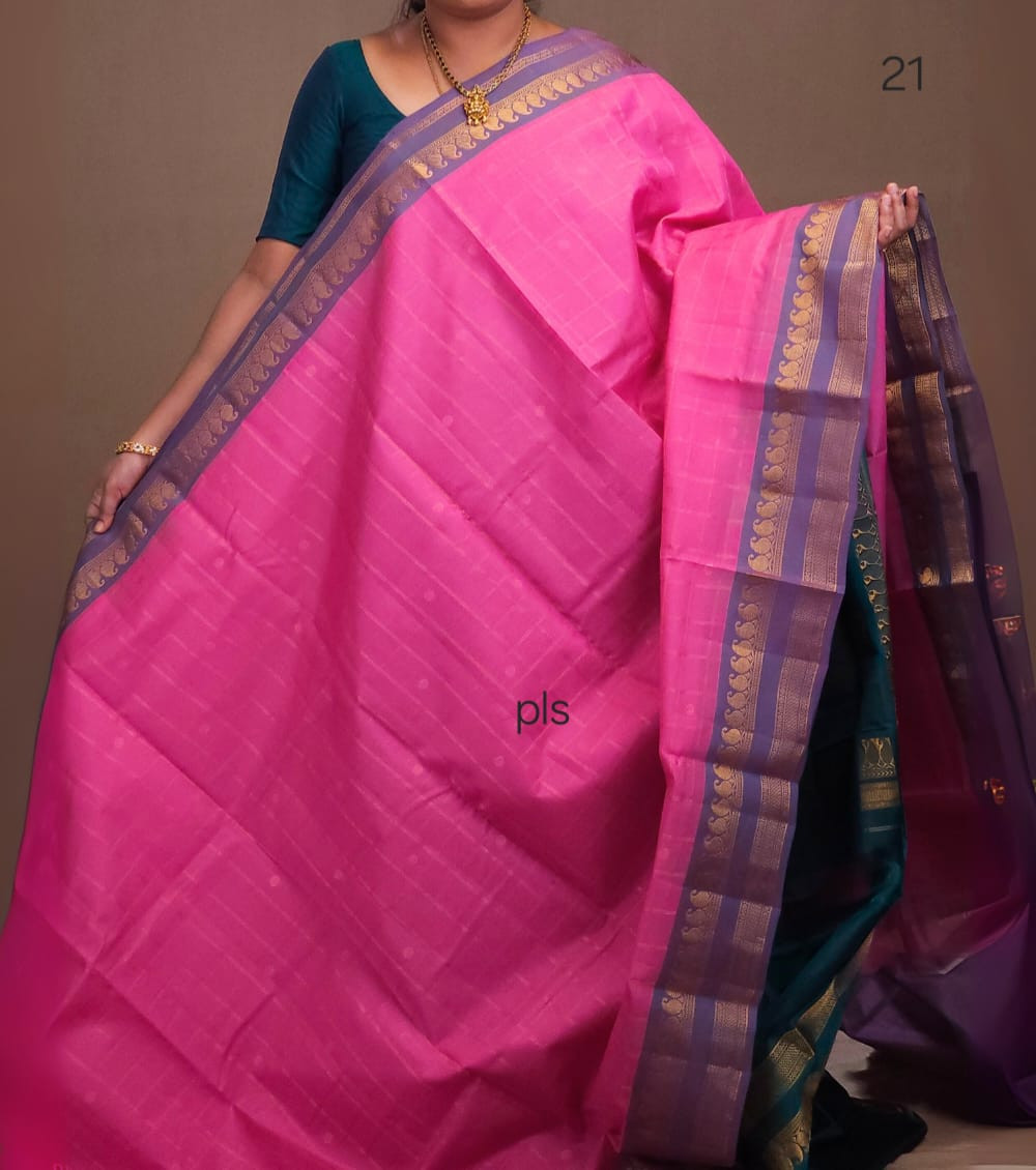 Gadwal Silk Cotton Saree With Zari Weaving