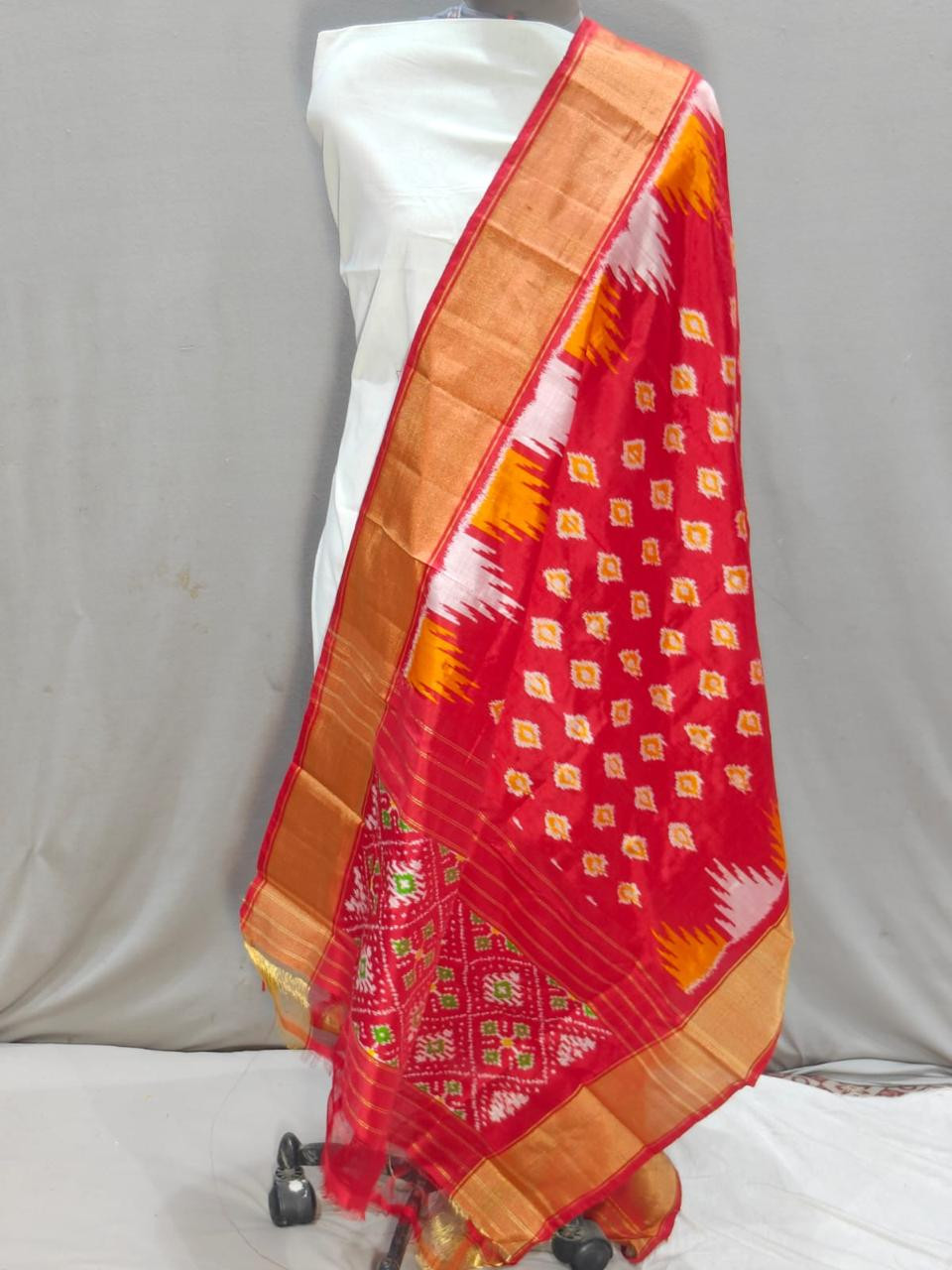 Ikkat Pure Silk Dupatta