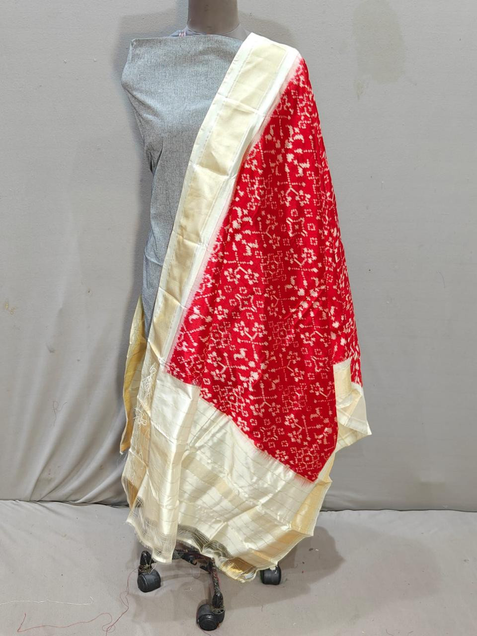 Ikkat Pure Silk Dupatta