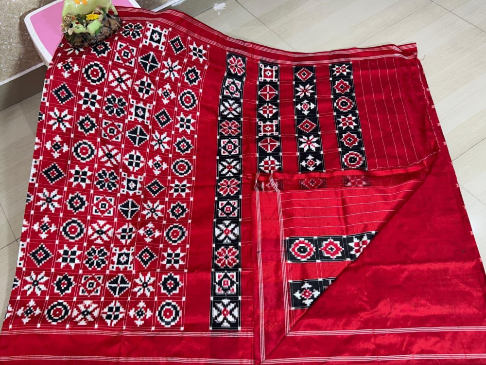 Image of Double Ikkat Teliarumal Pure Silk Saree