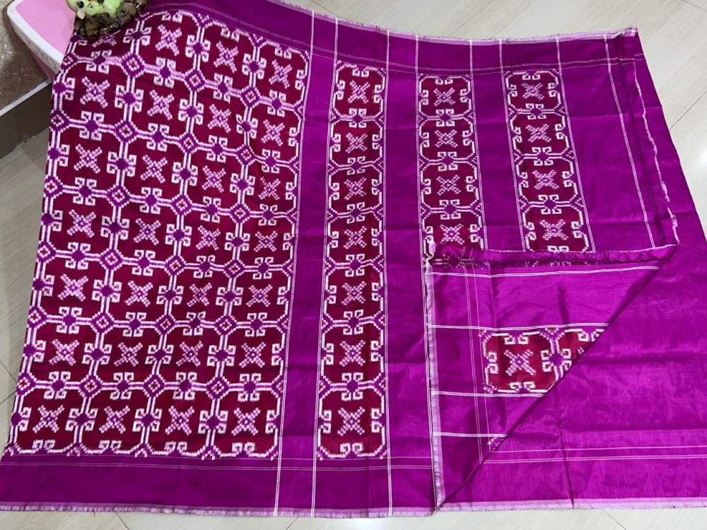Image of Double Ikkat Teliarumal Pure Silk Saree