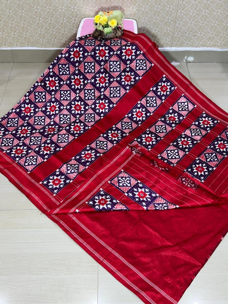 Double Ikkat Teliarumal Pure Silk Saree