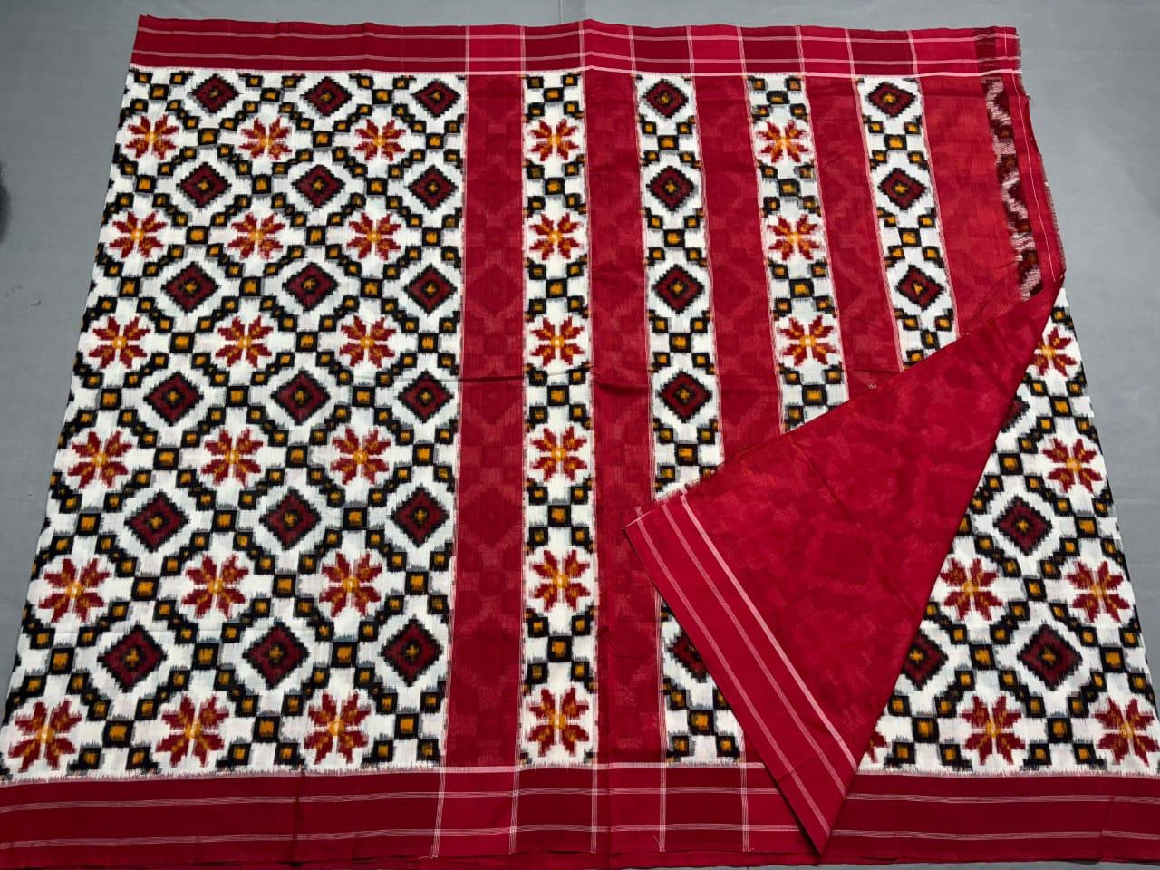 Teliya Rumal Mesrised Cotton Saree