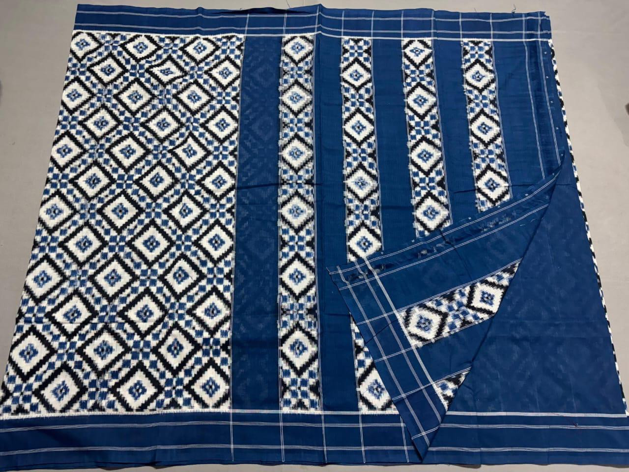 Teliya Rumal Mesrised Cotton Saree