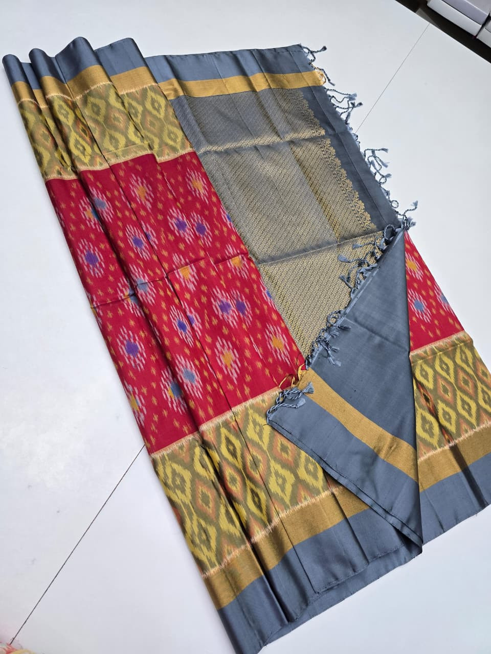Handloom Pure Pochampally Silk Saree