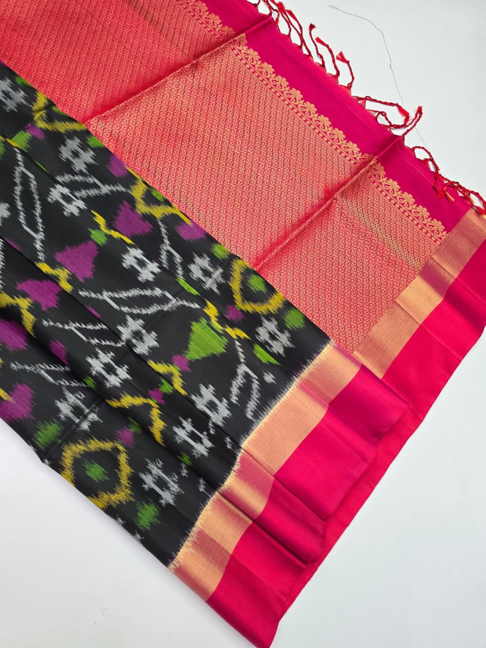 Handloom Pure Pochampally Silk Saree