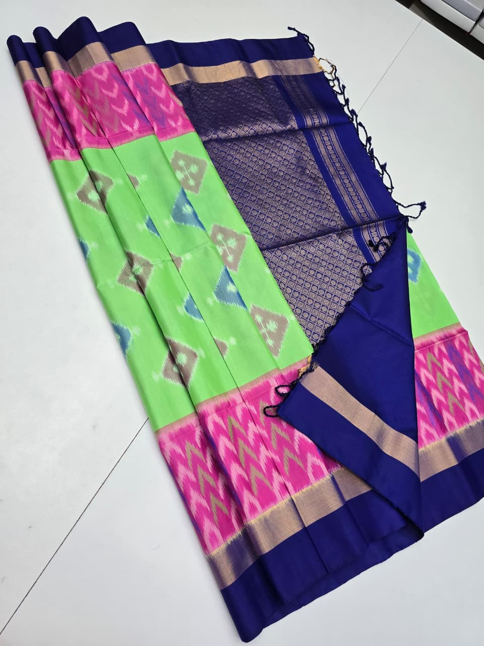 Handloom Pure Pochampally Silk Saree
