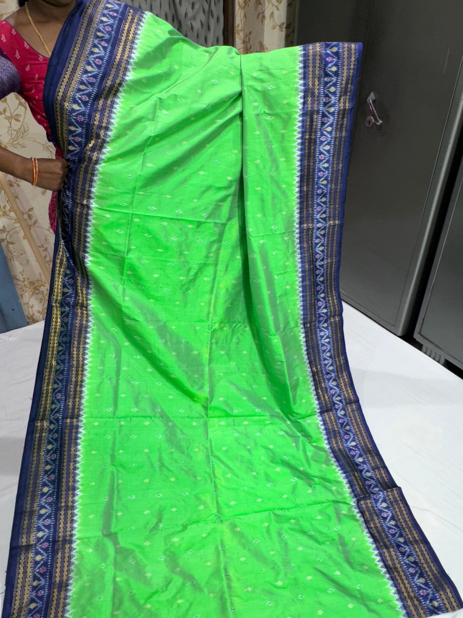 Pochampally Ikkat Pure Silk Saree