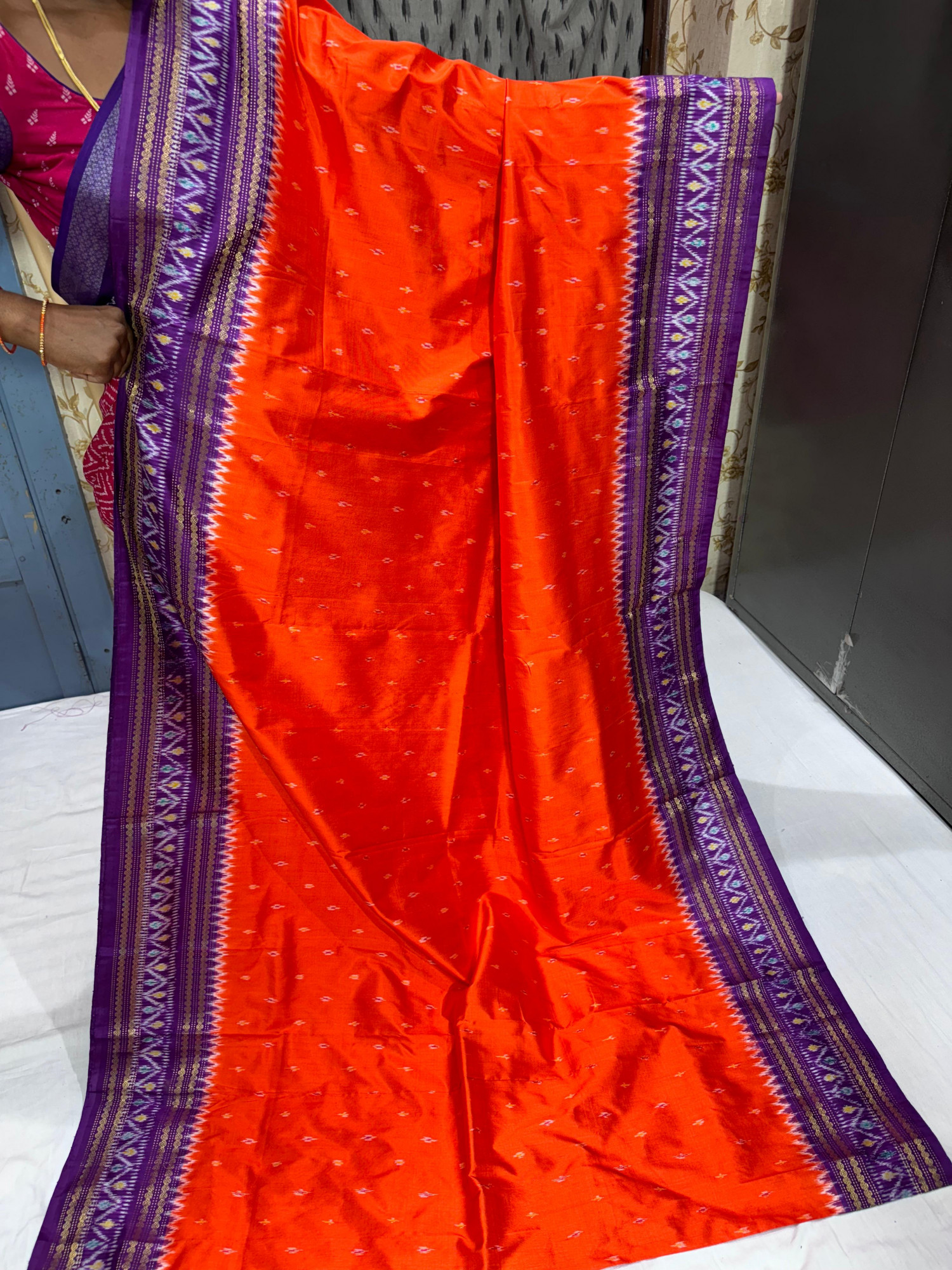 Pochampally Ikkat Pure Silk Saree