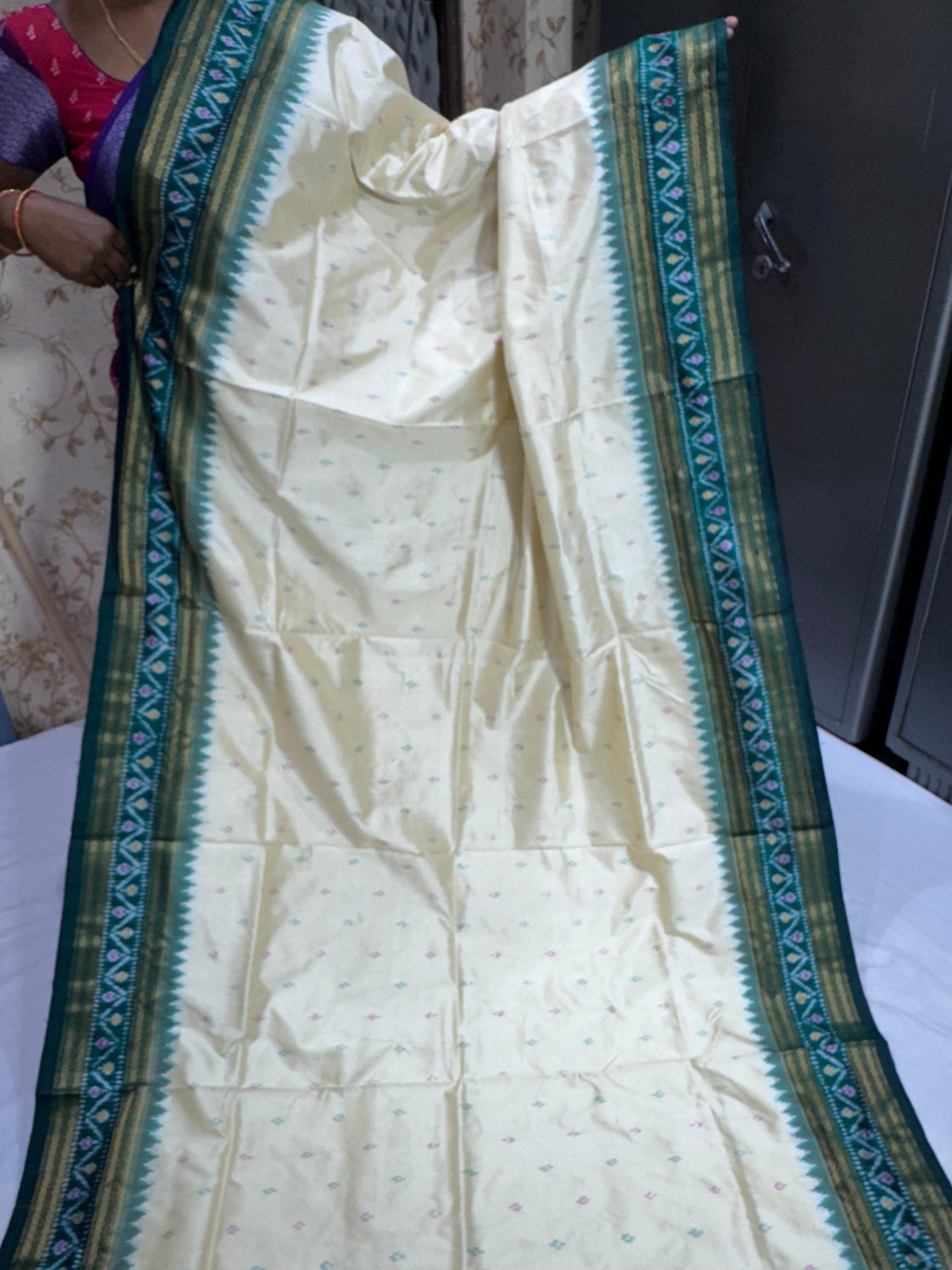 Pochampally Ikkat Pure Silk Saree