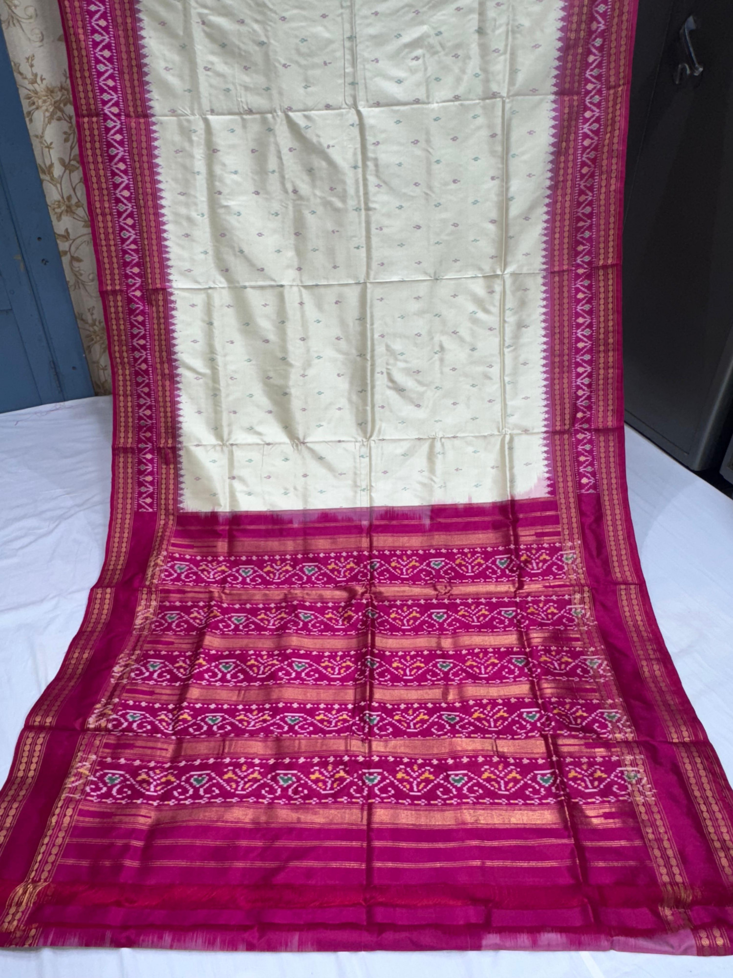 Pochampally Ikkat Pure Silk Saree