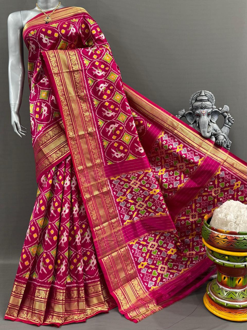 Pochampally Ikkat Pure Silk Kanchi Border Saree