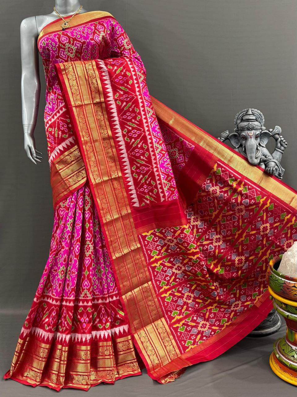 Pochampally Ikkat Pure Silk Kanchi Border Saree