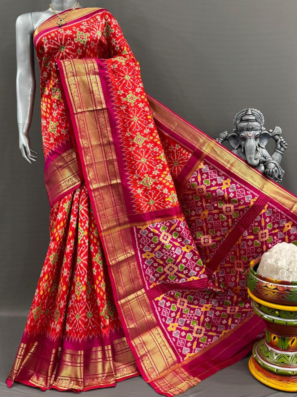 Pochampally Ikkat Pure Silk Kanchi Border Saree