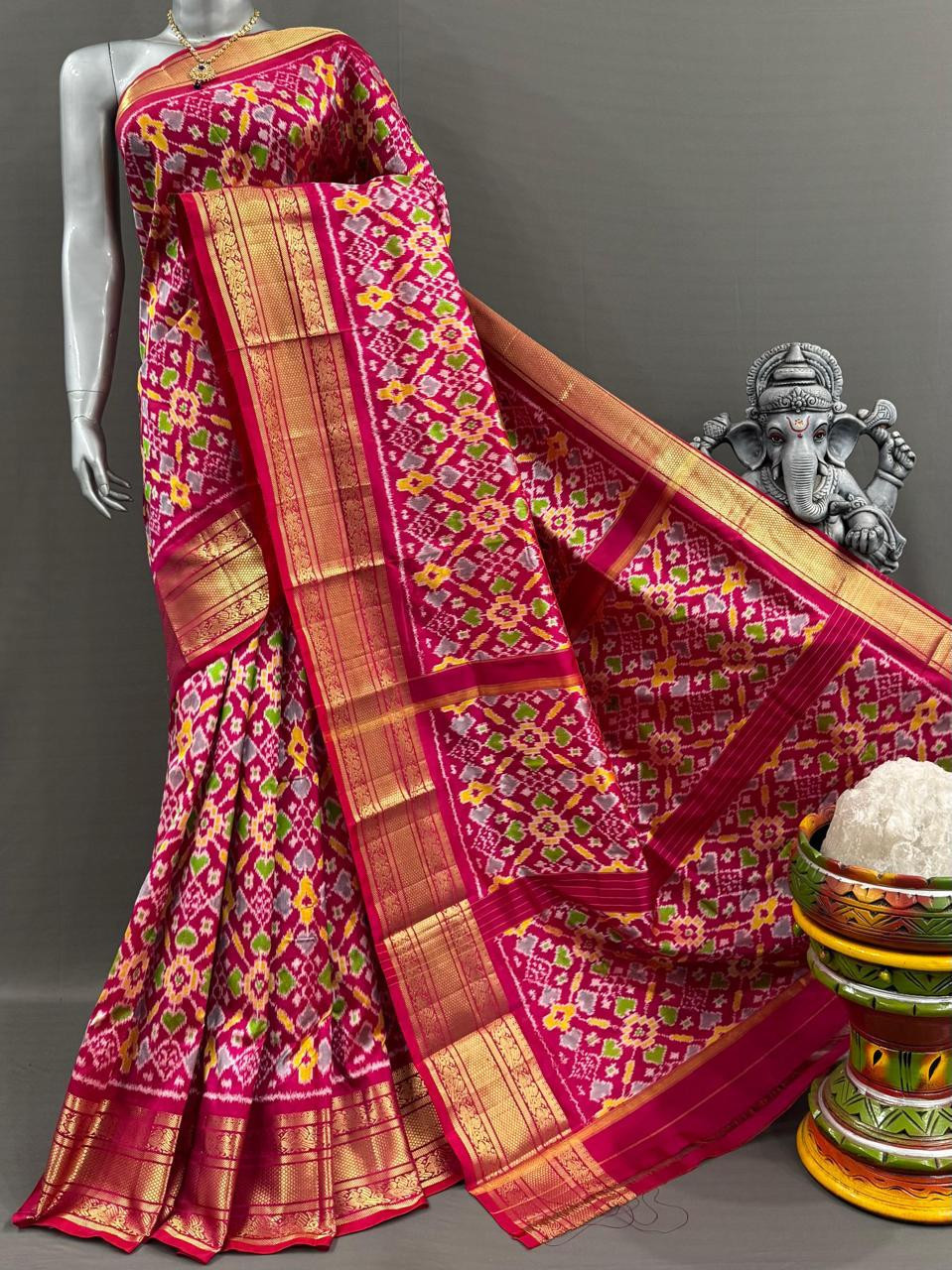 Pochampally Ikkat Pure Silk Kanchi Border Saree