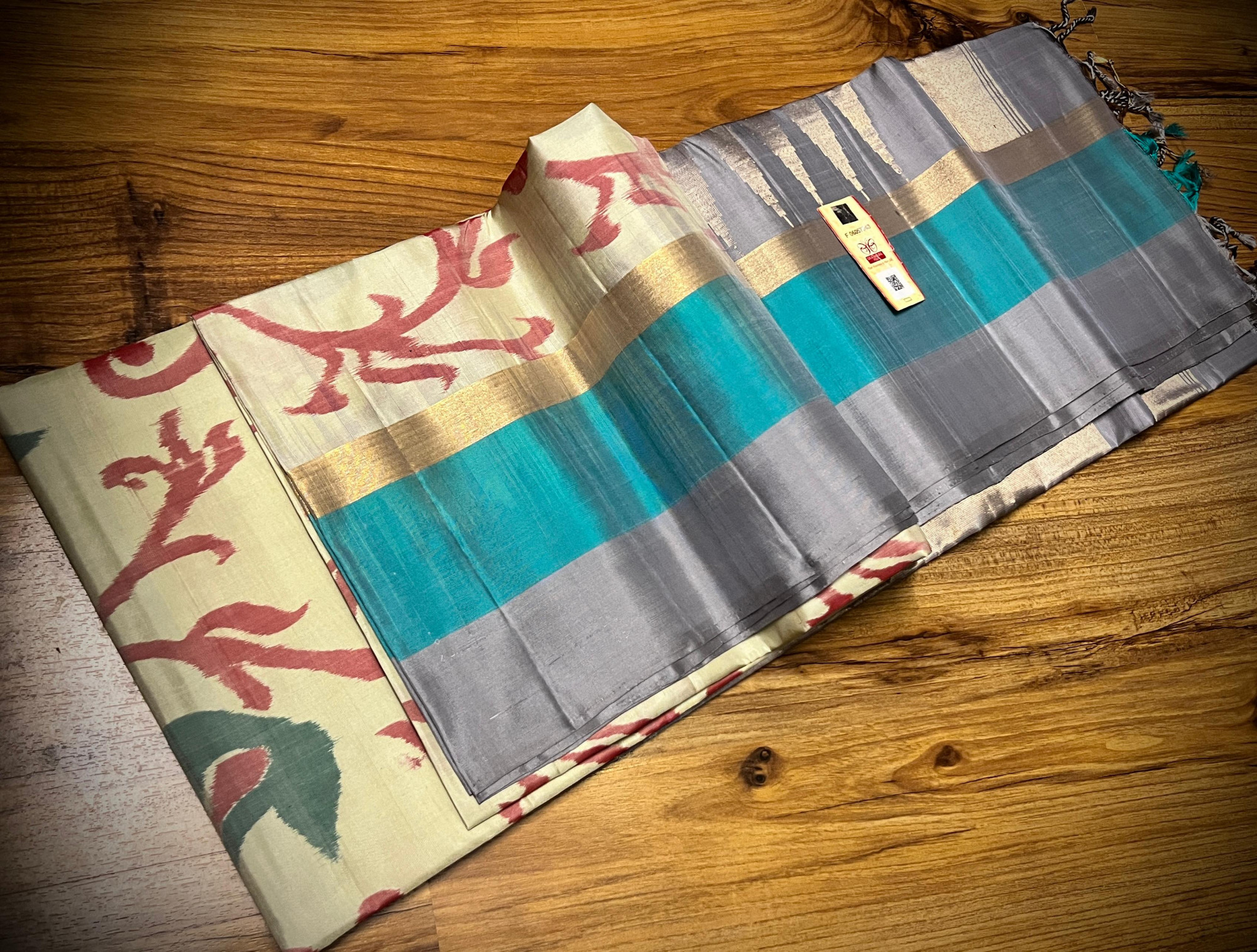 Pochampally Ikkat Pure Silk Saree